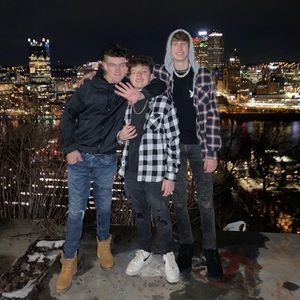 Meet your Posher, Evan